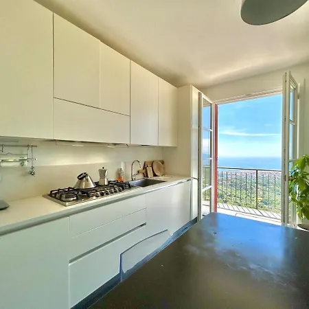 Cogo, Premium Private Vista Mare Vila Cogorno